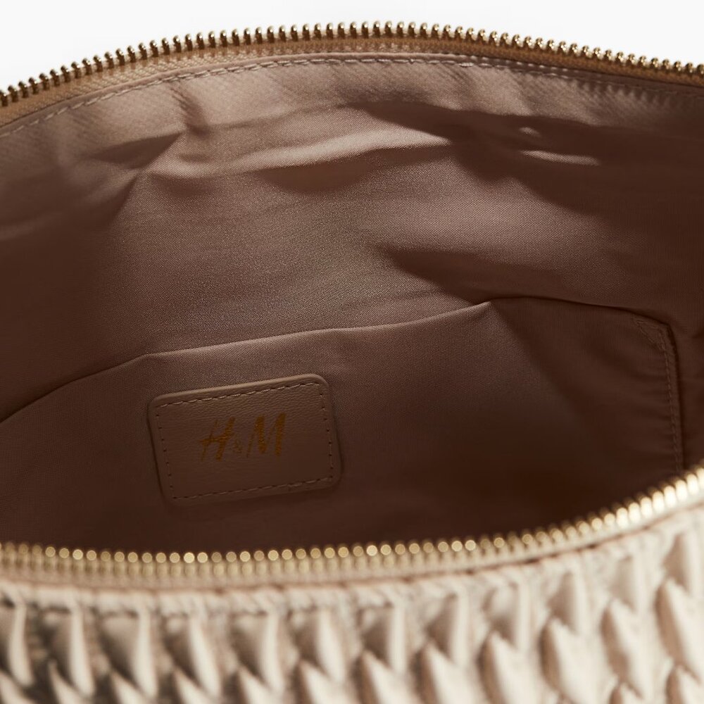 H&M Beige Quilted Shoulder Bag/NWT - Picture 2 of 14